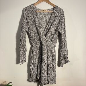 Long Sleeve Shorts Romper by Lovestitch Size Medium